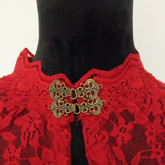 Chic Red Lace Chemise - Picture 7 of 7